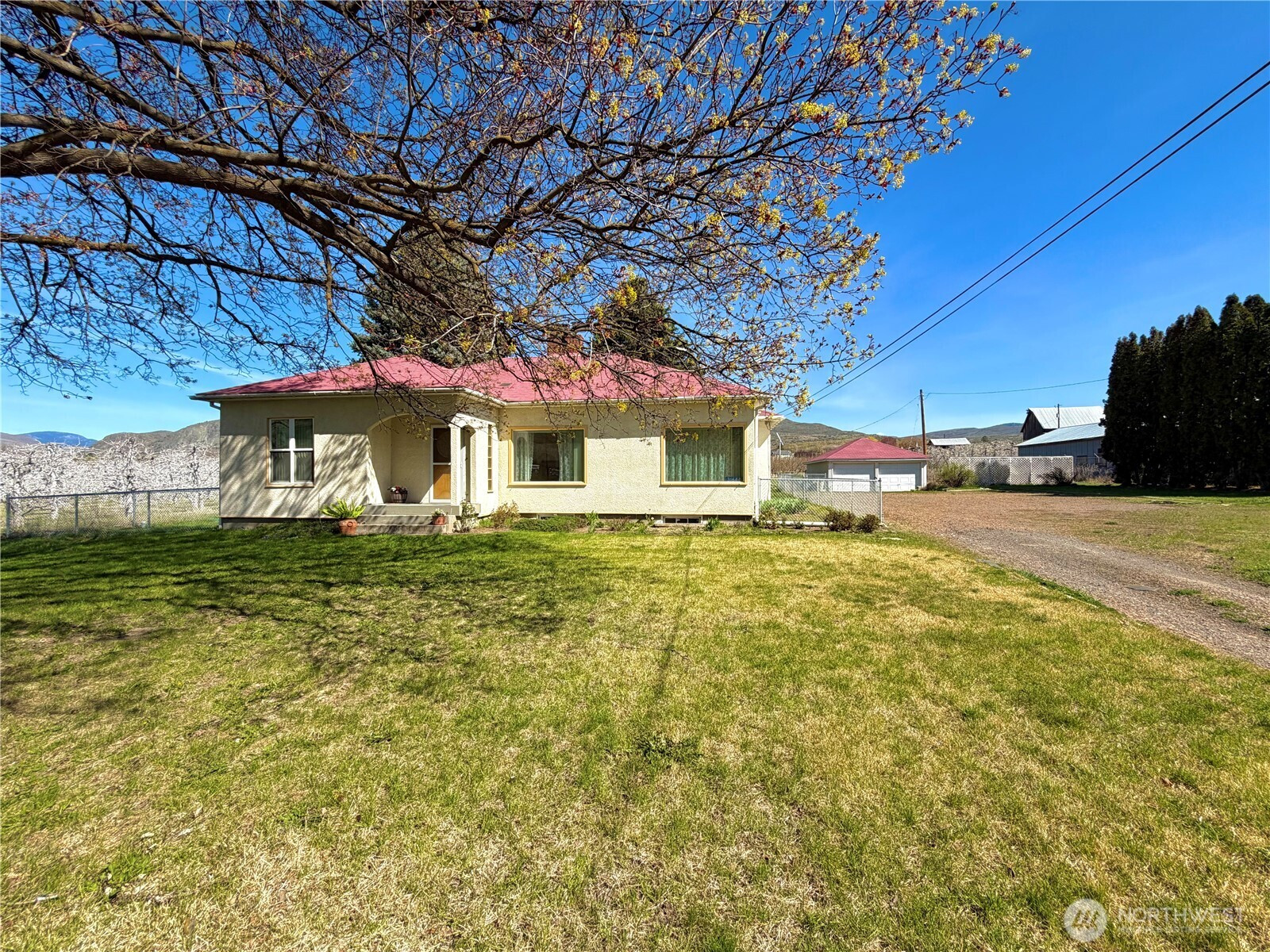 31644 Hwy 97, Tonasket, WA 98855