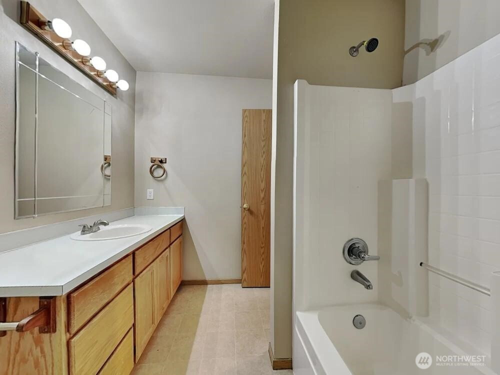 17302 26th Ave E Avenue, Tacoma, WA 98445