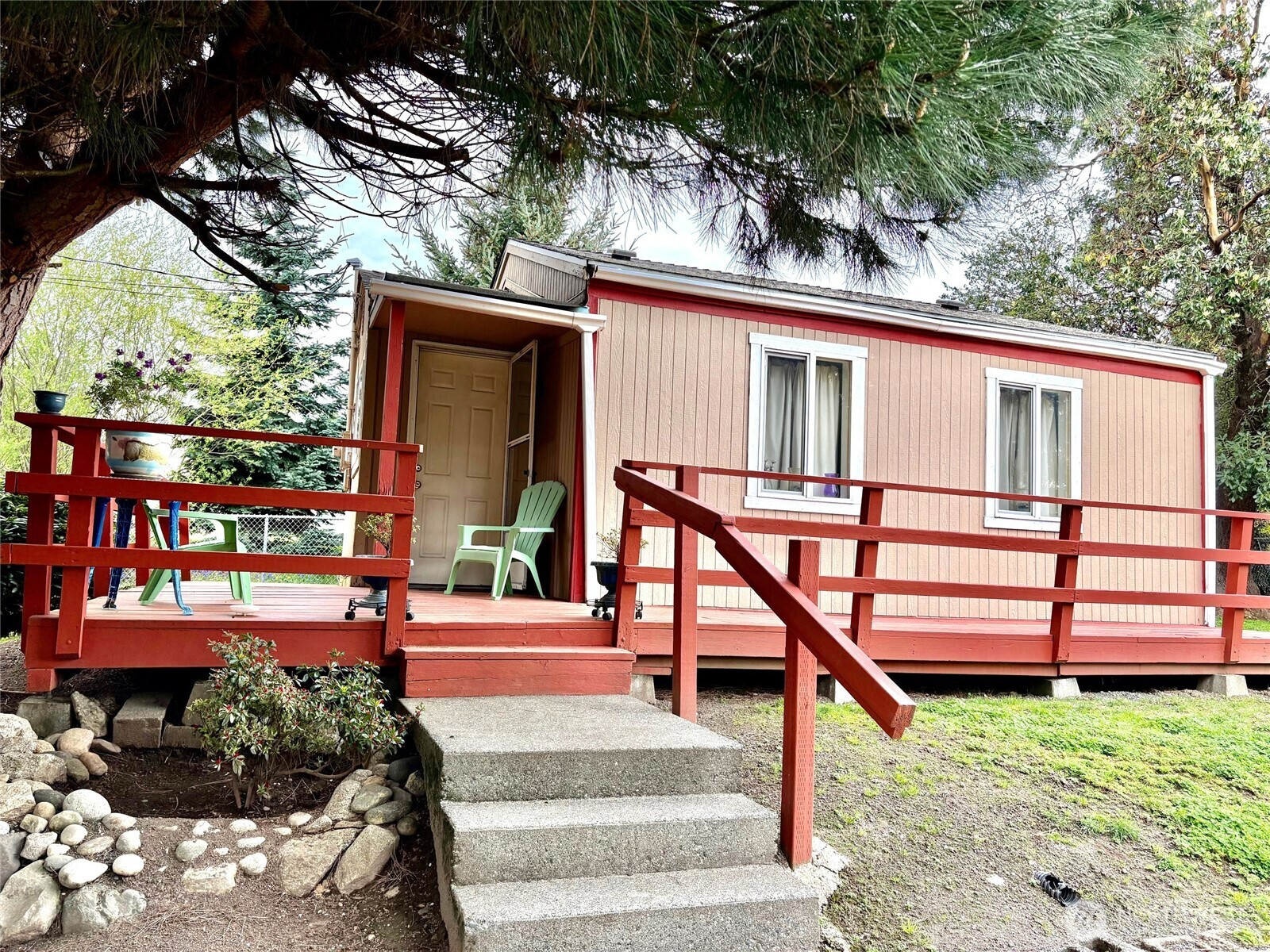 10028 30th Avenue SW, Seattle, WA 98146