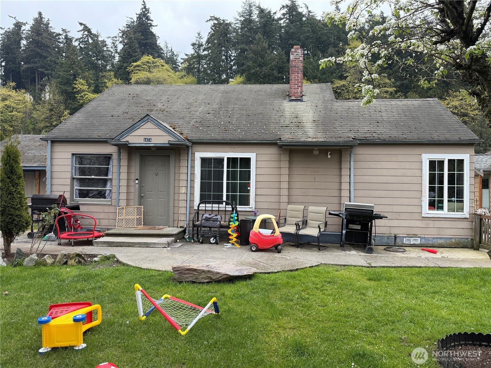 1414 S 7th Street, Mount Vernon, WA 98273