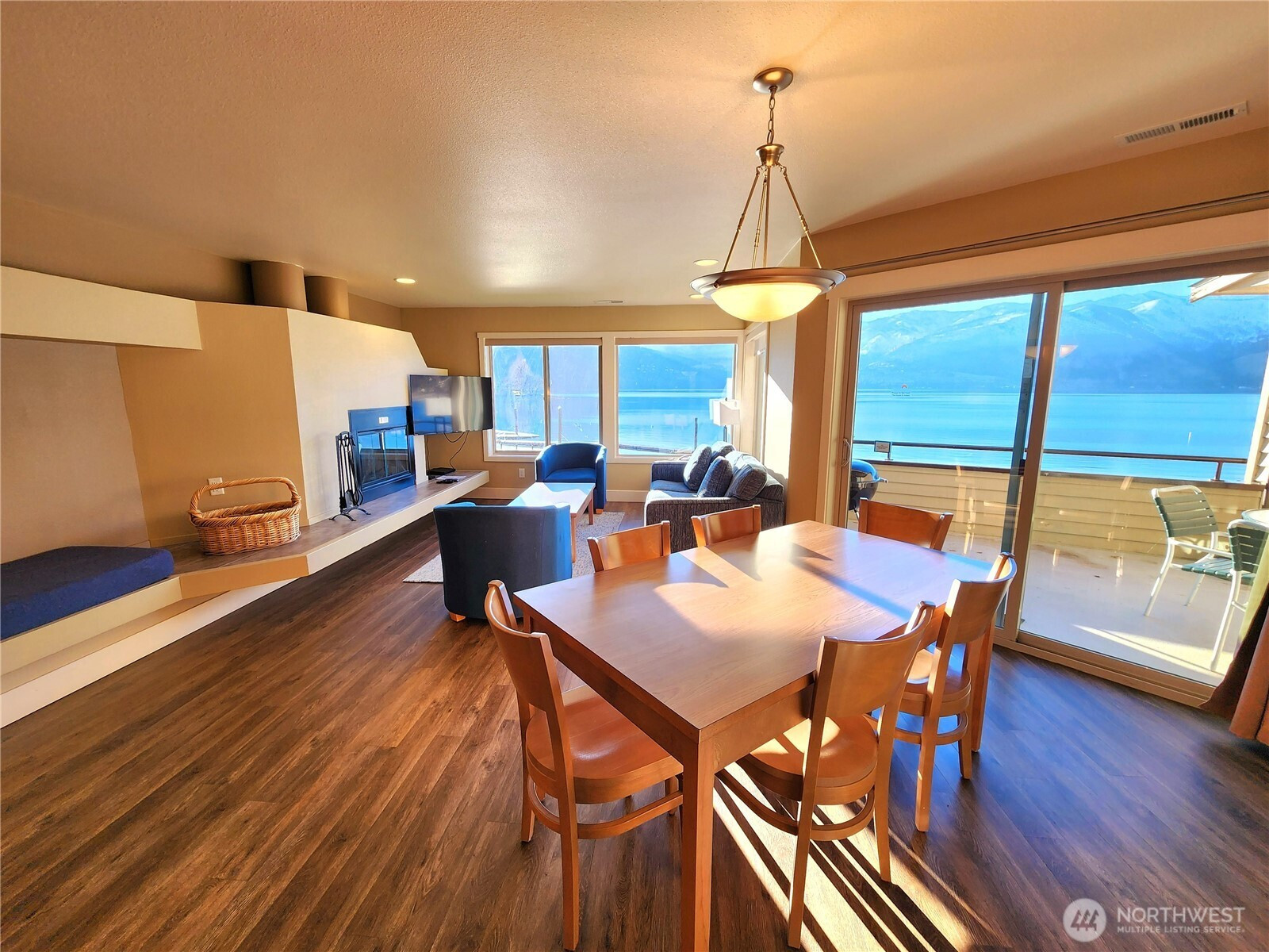 1 Lakeside 707-N, Manson, WA 98831