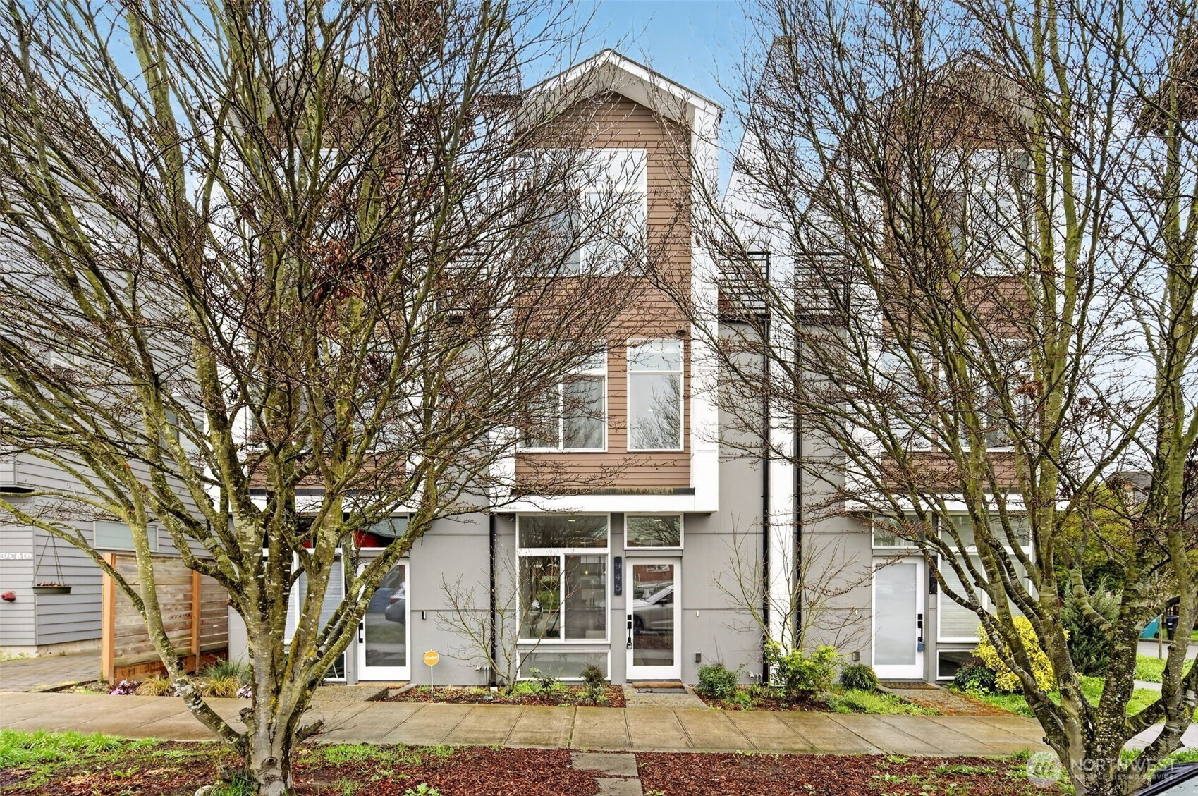 945 NW 56th Street, Seattle, WA 98107