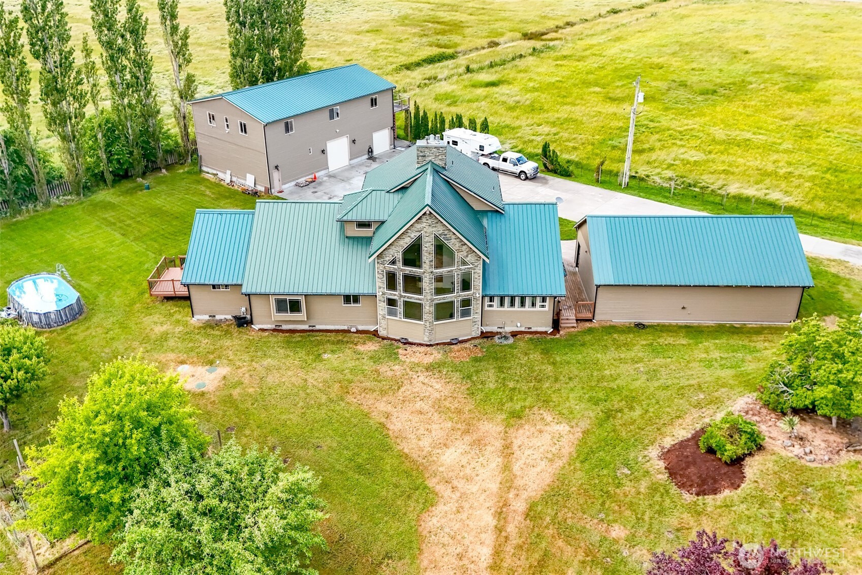 47335 260th Avenue SE, Enumclaw, WA 98022