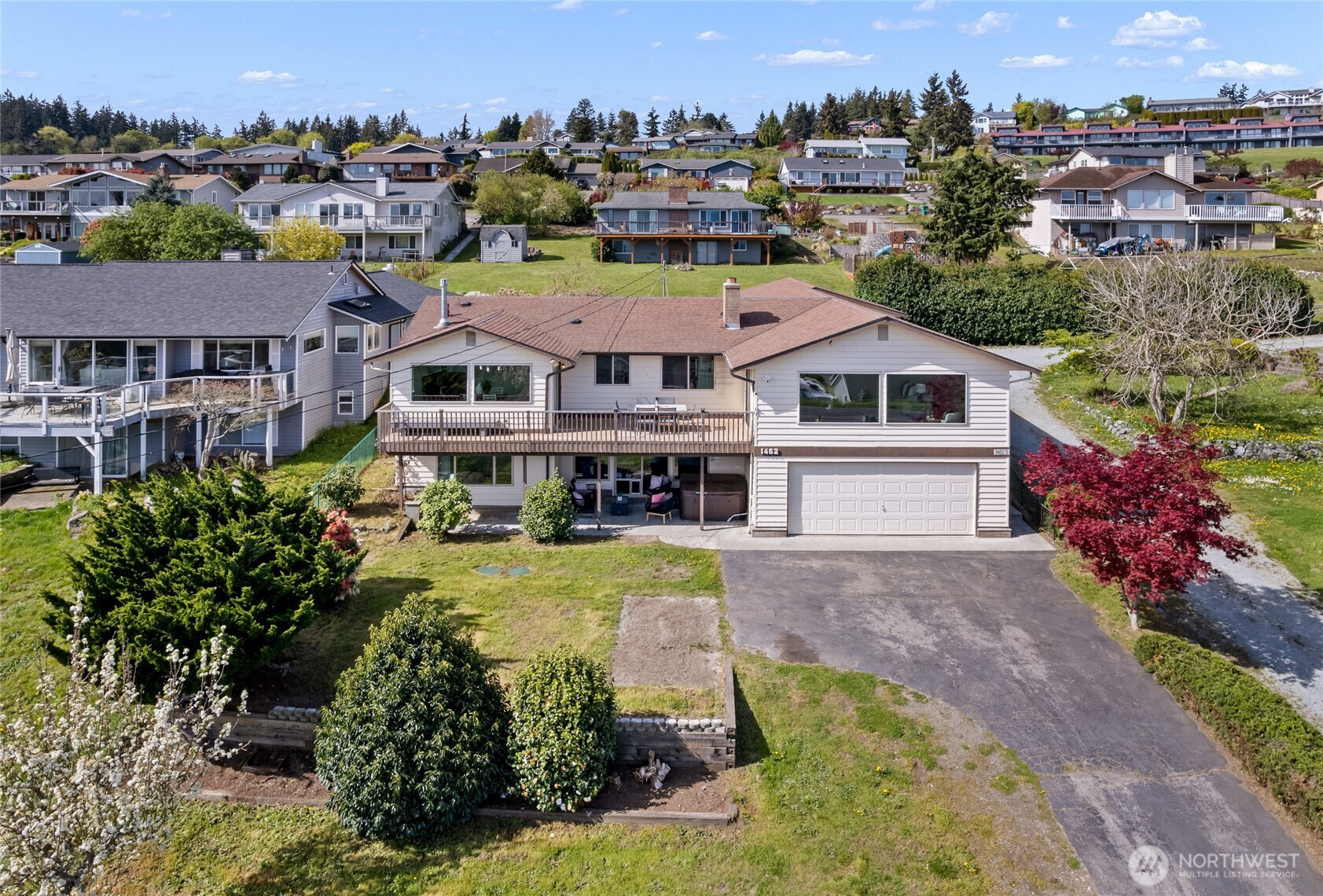 1462 SE Camano Drive, Camano Island, WA 98282