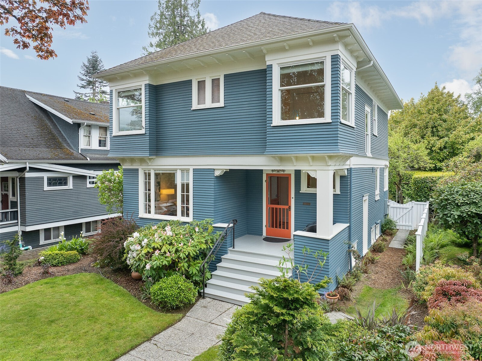 2523 32nd Avenue S, Seattle, WA 98144
