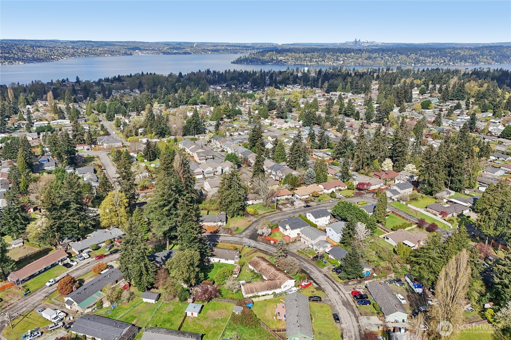 2008 Harrington Circle NE, Renton, WA 98056