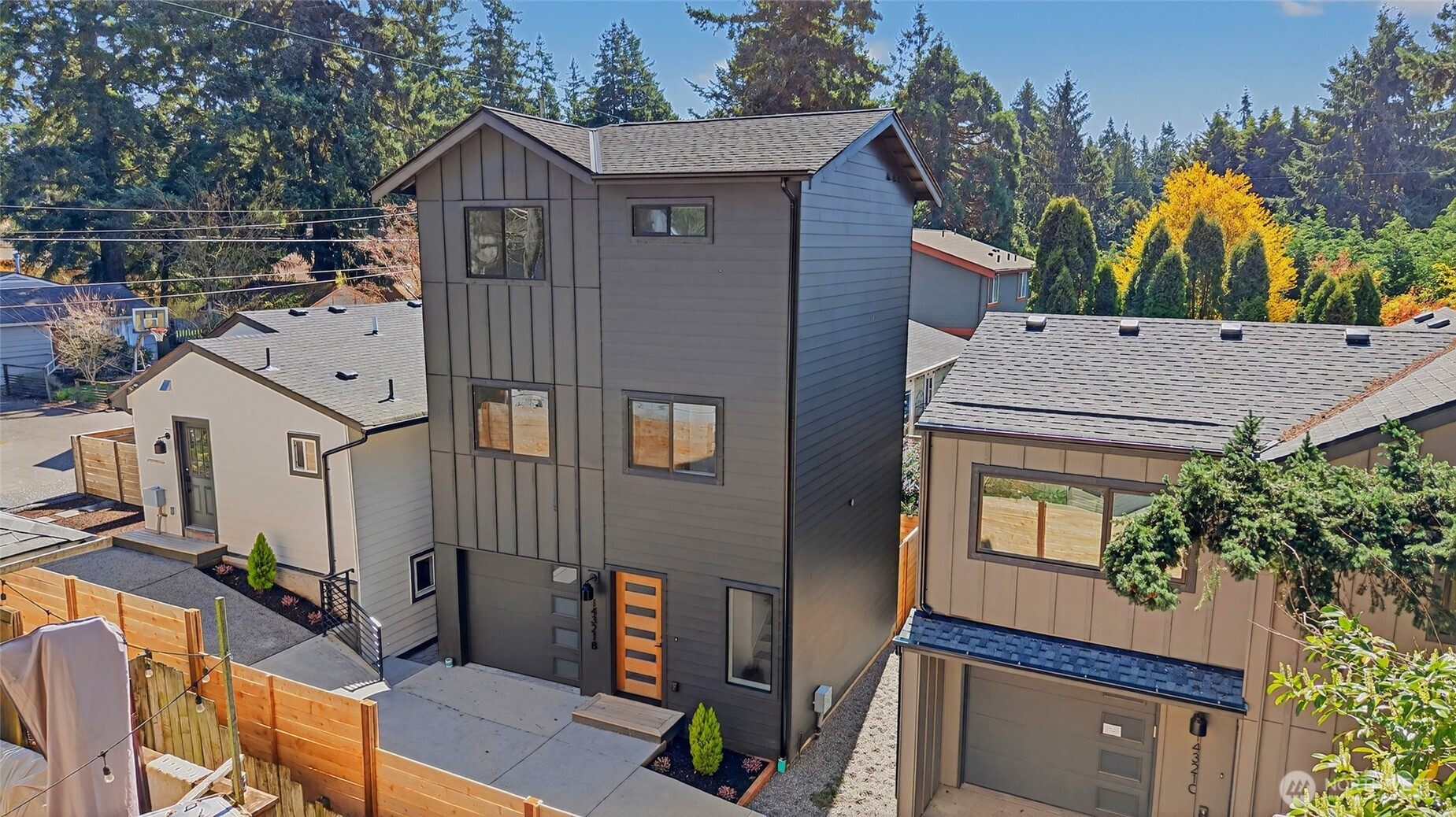 14321 Interlake Avenue N, Seattle, WA 98133