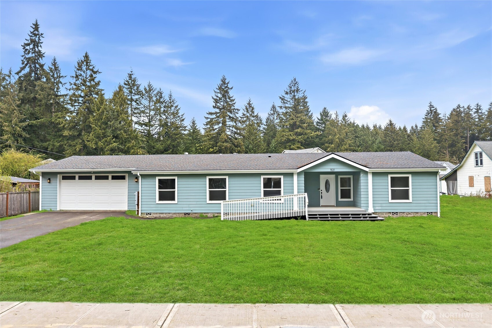 521 Military Road E, Tacoma, WA 98445