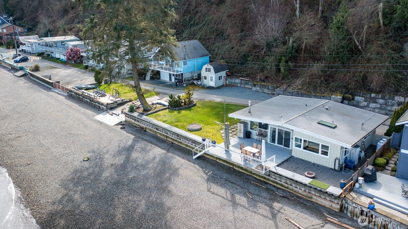 3187 Shoreline Drive, Camano Island, WA 98282