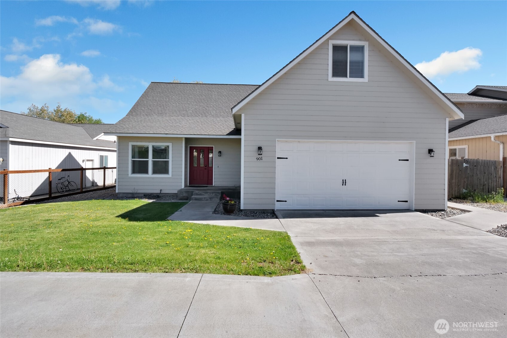 901 W Windrose Drive, Moses Lake, WA 98837