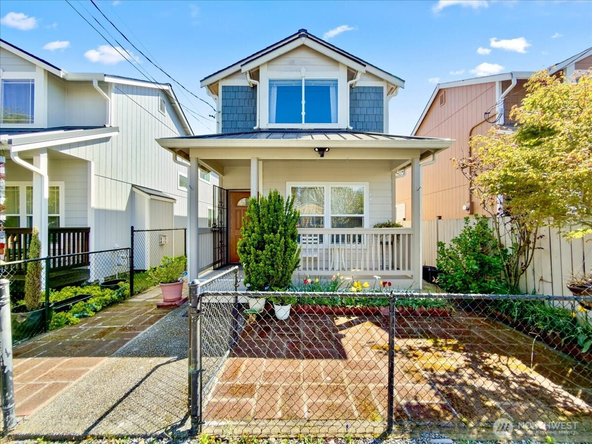 10050 19th Avenue SW, Seattle, WA 98146