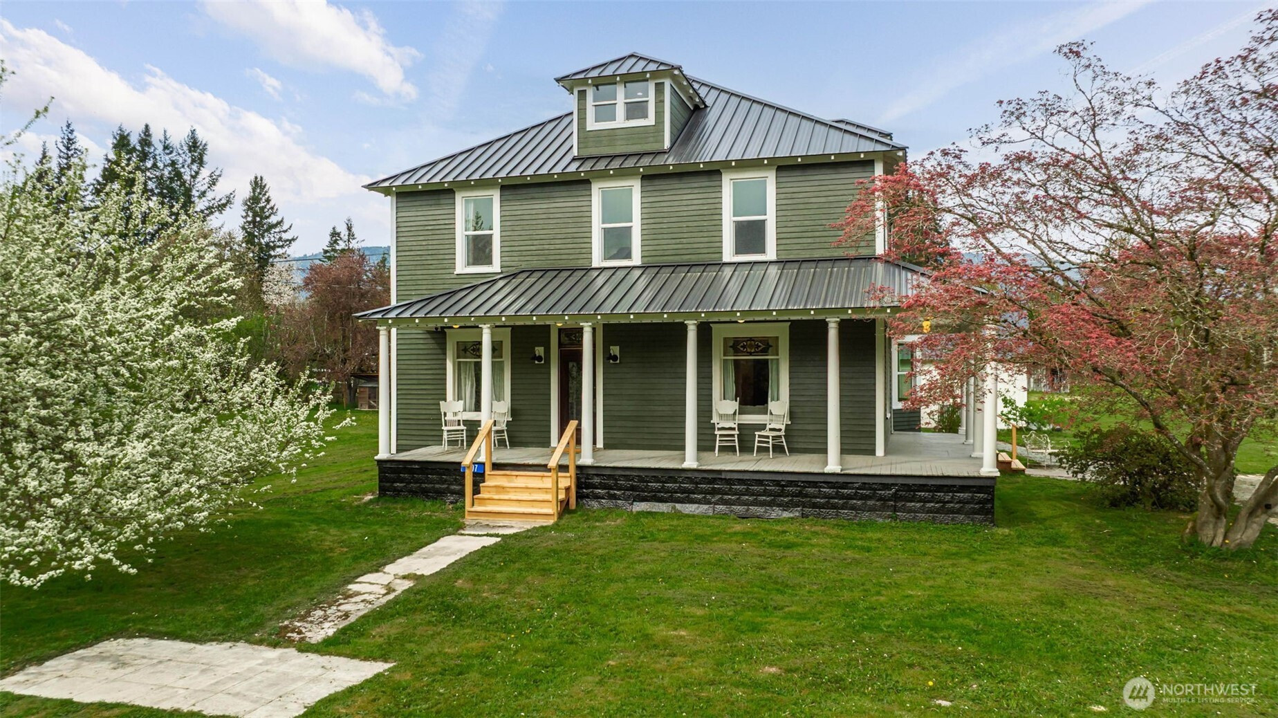 307 Maple Street, Hamilton, WA 98255