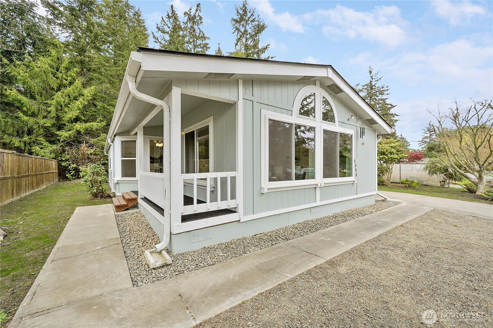 2090 Victoria Avenue, Port Townsend, WA 98368