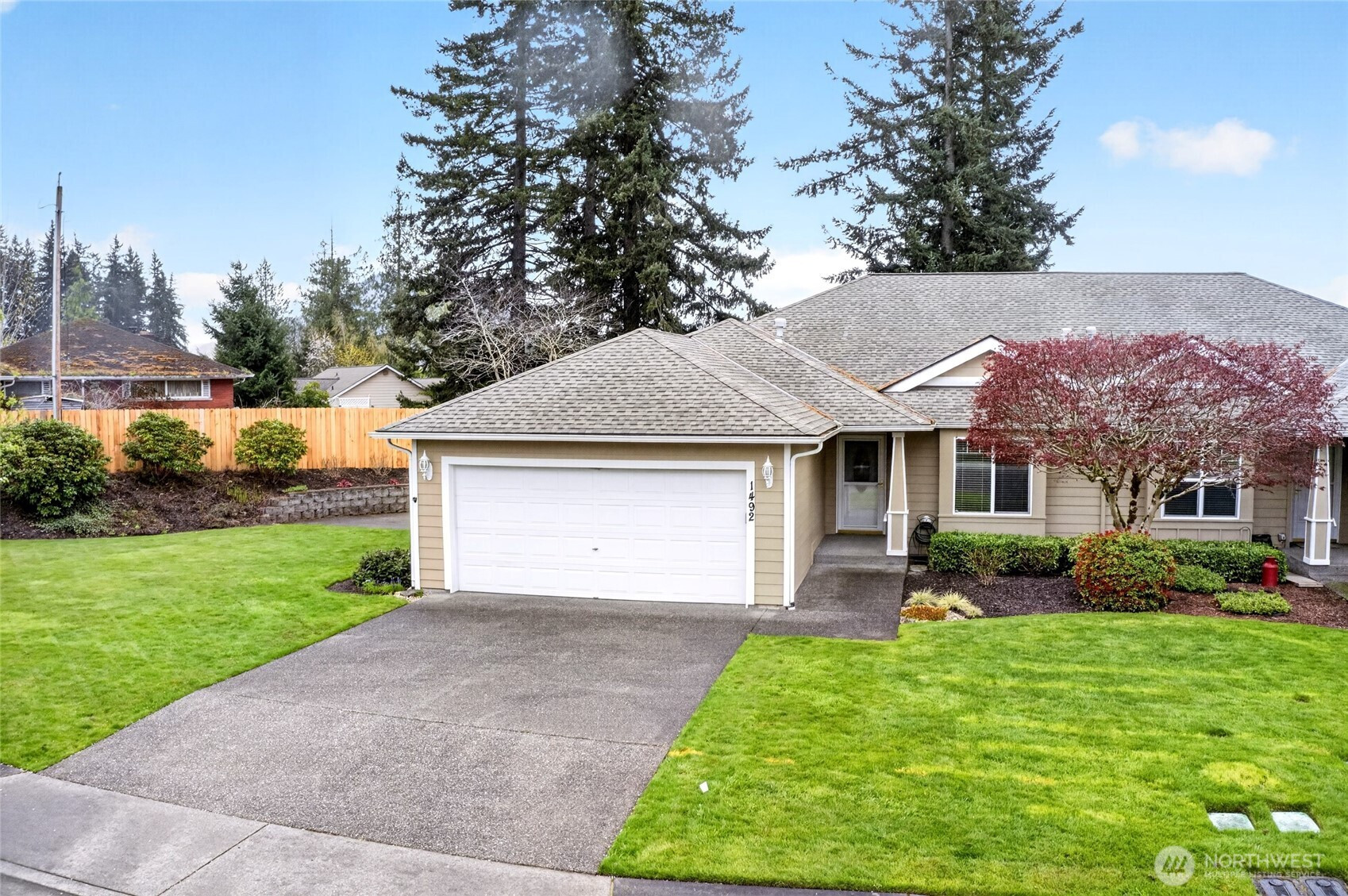 1492 Mountain View Drive, Enumclaw, WA 98022