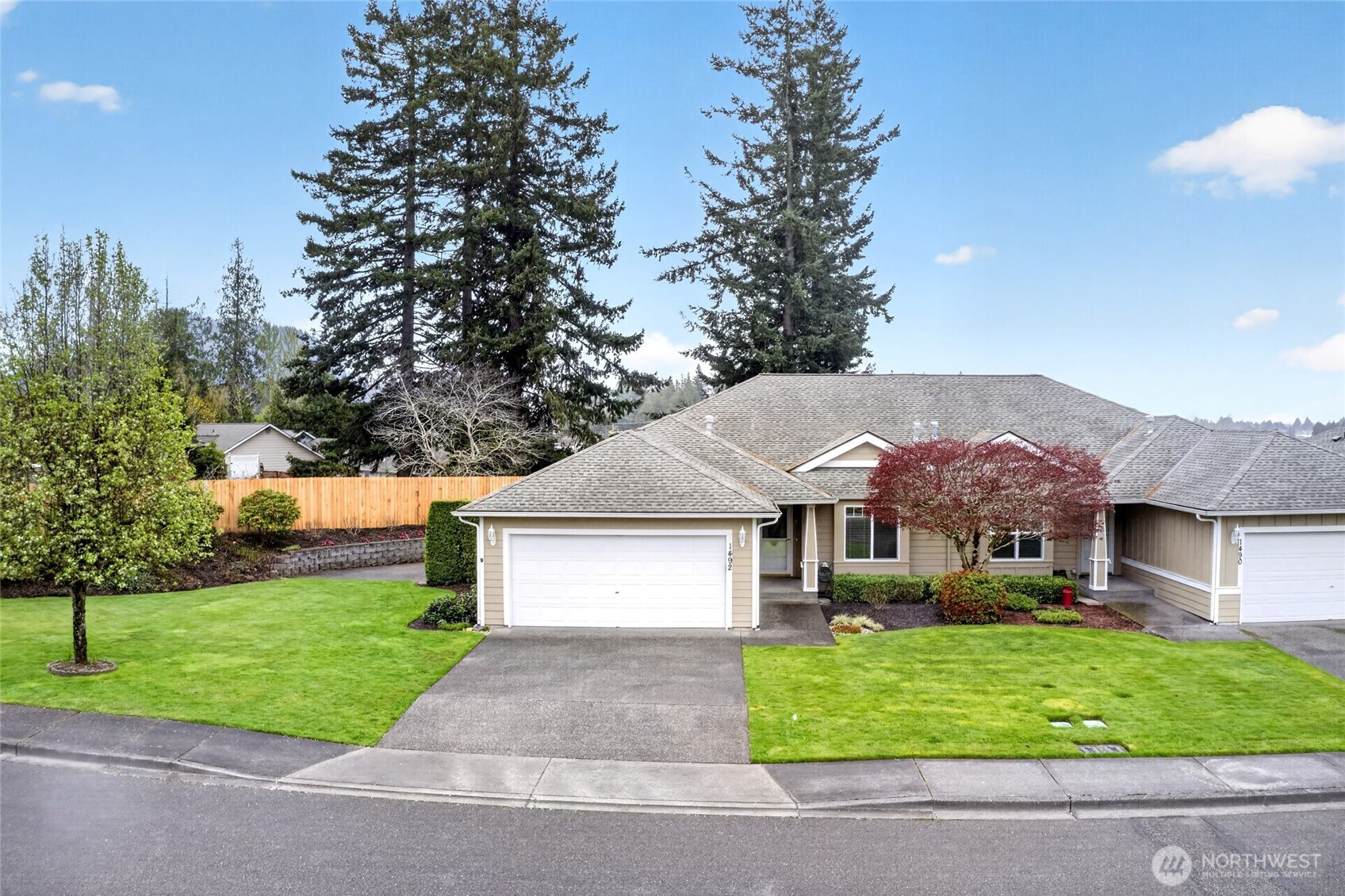 1492 Mountain View Drive, Enumclaw, WA 98022