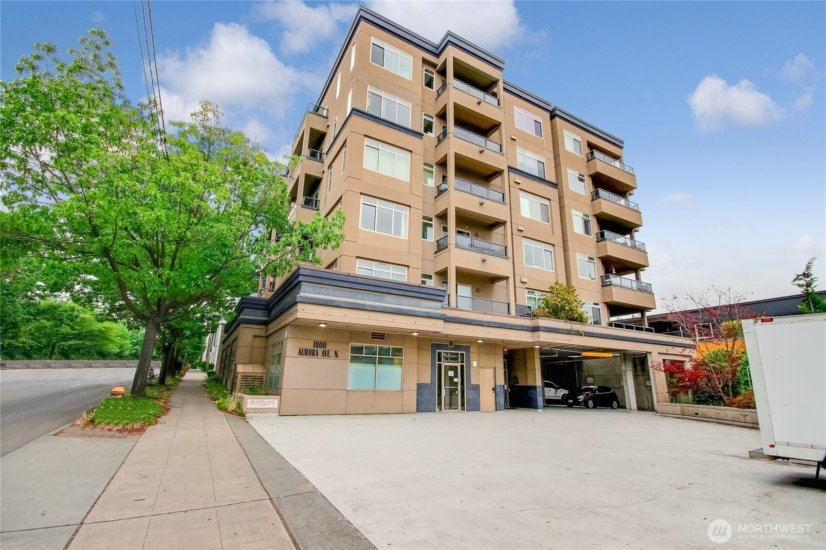 1000 Aurora Avenue N, Seattle, WA 98109