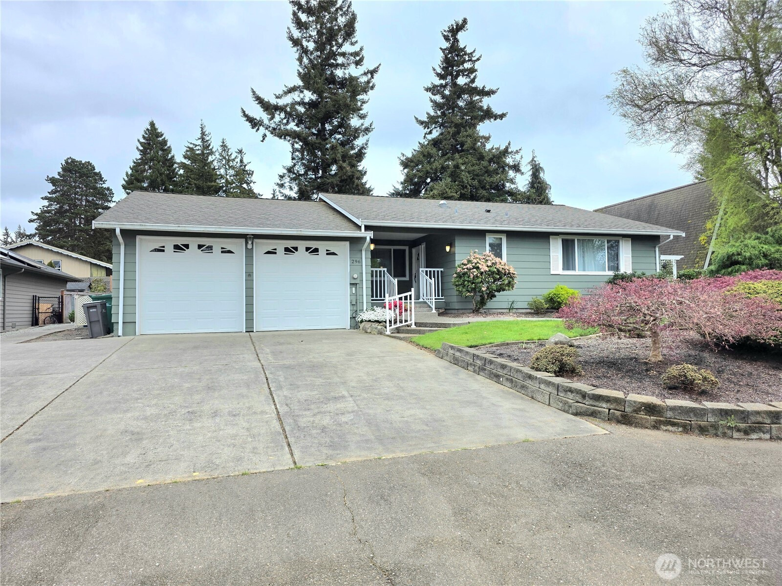 296 Edenburgh Drive, Camano Island, WA 98282