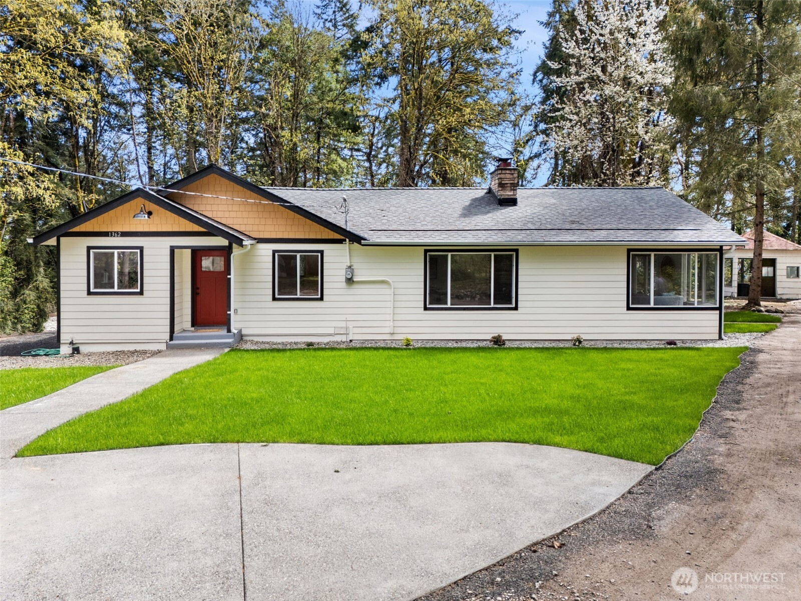 1362 Carr Boulevard, Bremerton, WA 98312