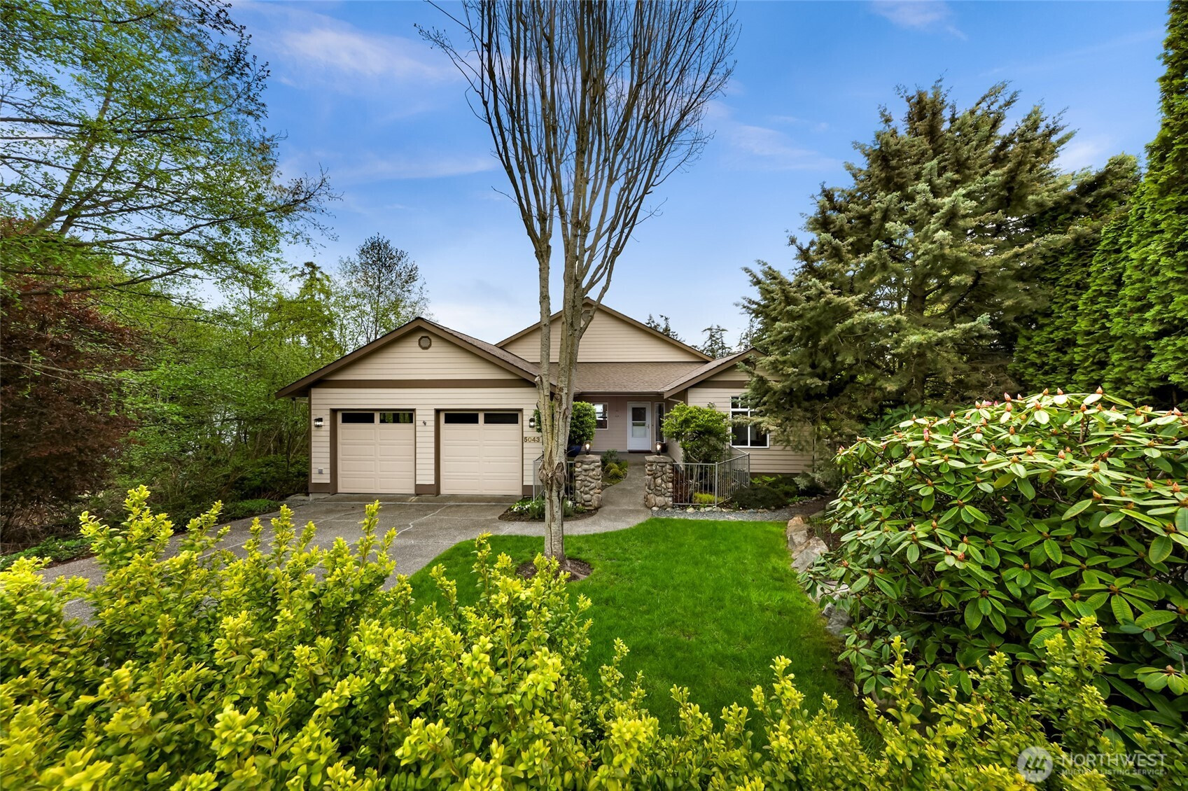 5043 Bradshaw Road, Freeland, WA 98249