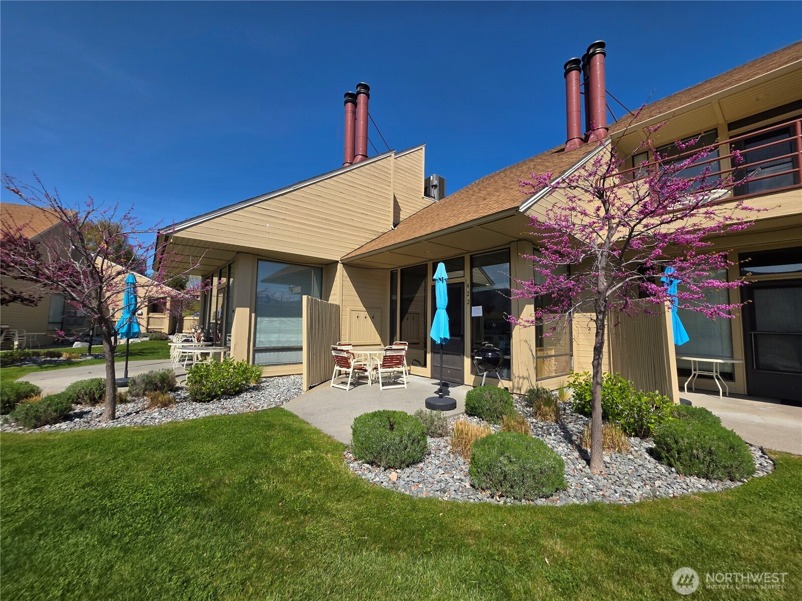 1 Nekquelekin 422-B, Manson, WA 98831