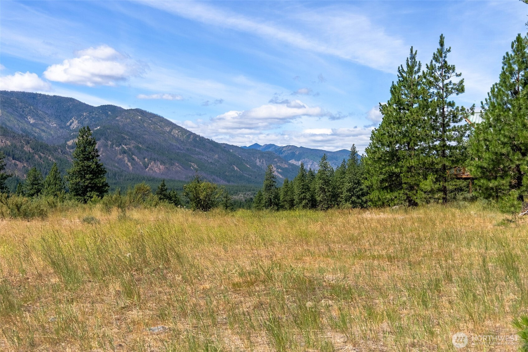 58 Homestead Road, Winthrop, WA 98862