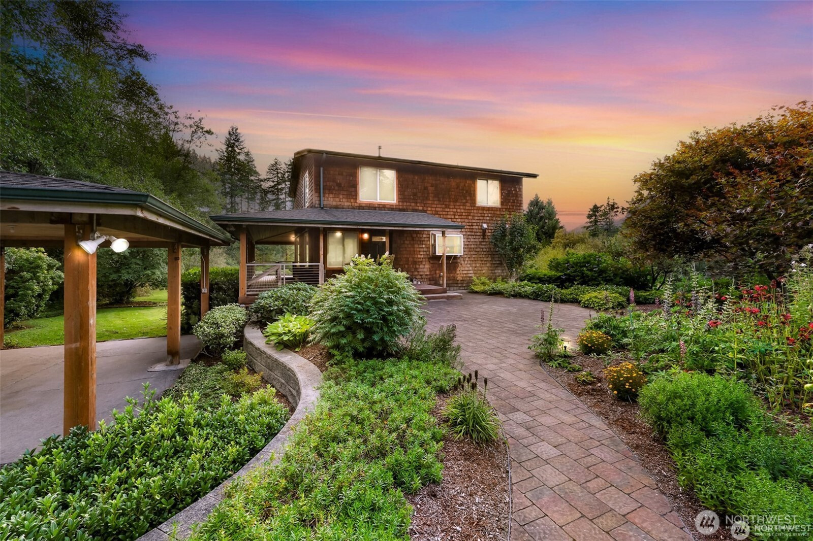 9515 Sunrise Road, Blaine, WA 98230