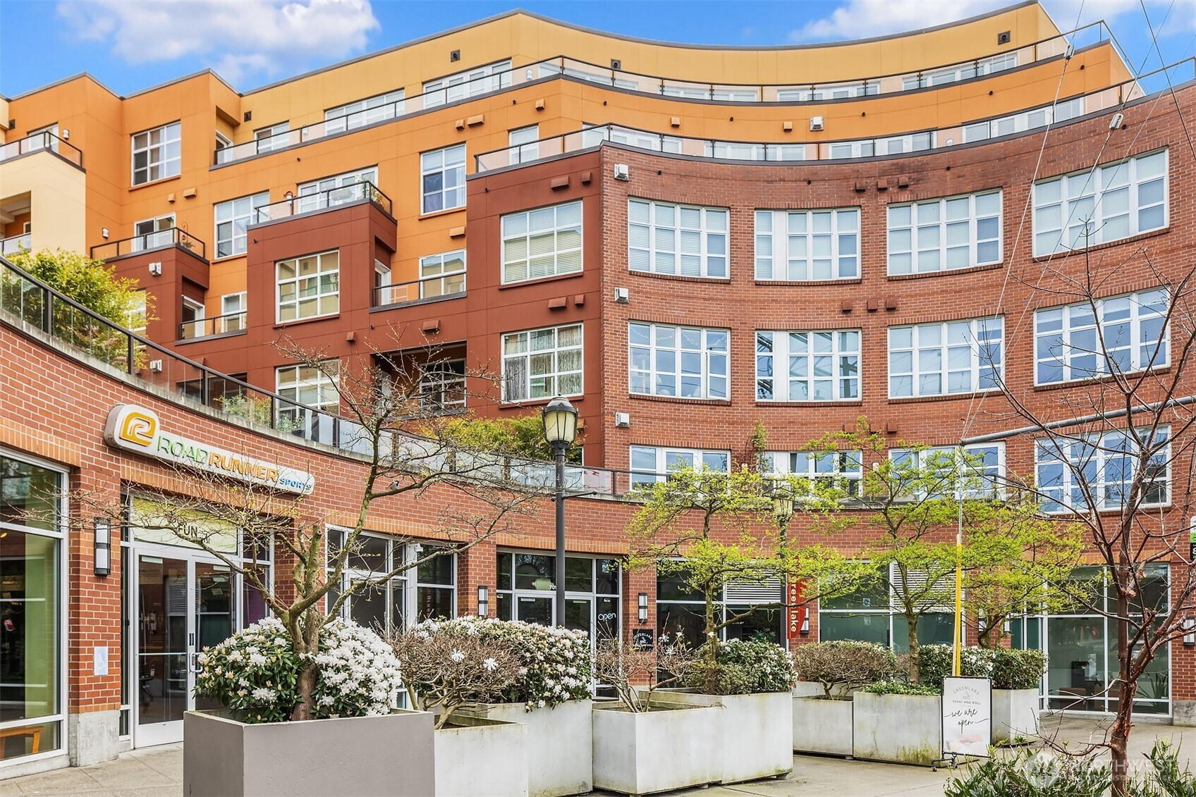 410 NE 70th Street, Seattle, WA 98115