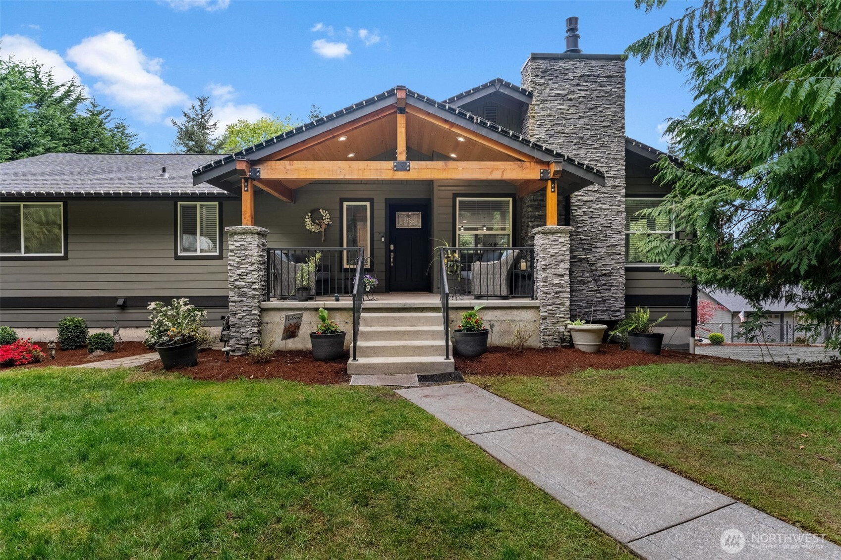 12915 Hallstrom Drive NW, Gig Harbor, WA 98332