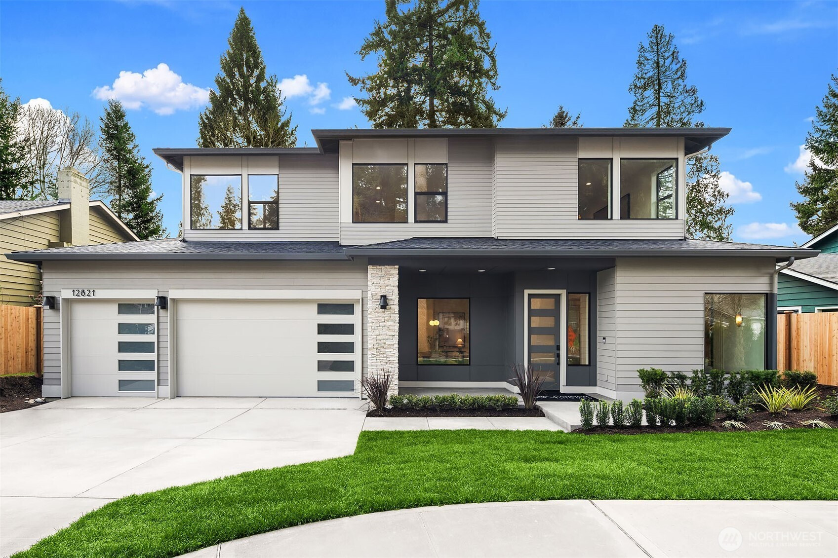 12821 NE 102nd Place, Kirkland, WA 98033