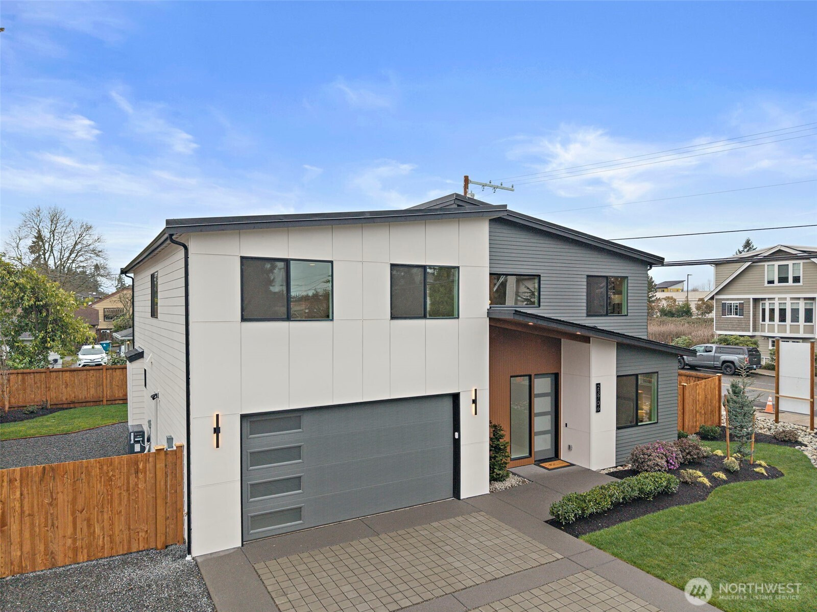 23708 84th Avenue W, Edmonds, WA 98026