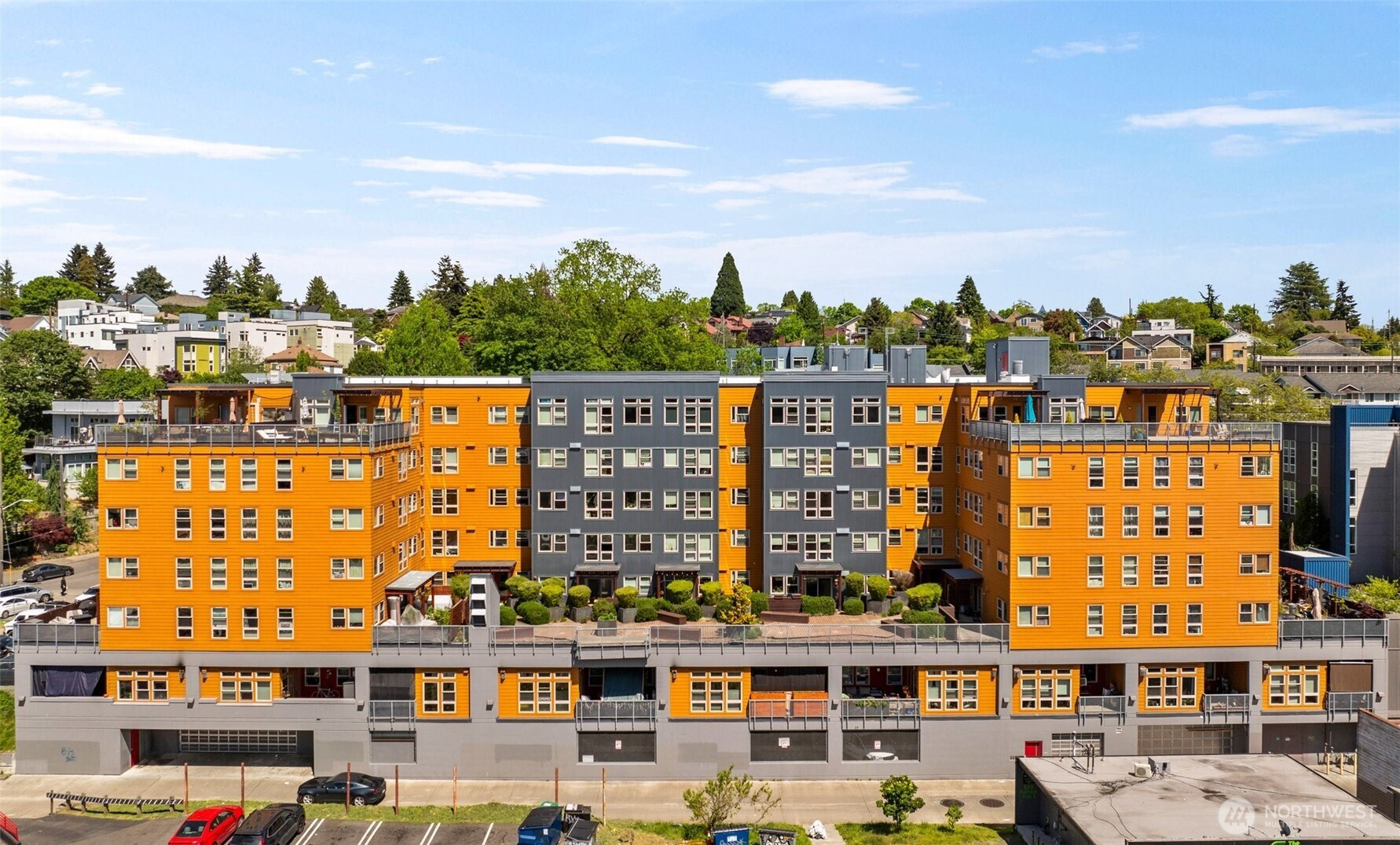 827 Hiawatha Place S, Seattle, WA 98144