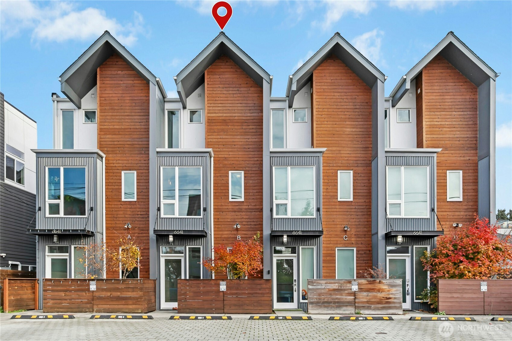 6641 Carleton Avenue S, Seattle, WA 98108