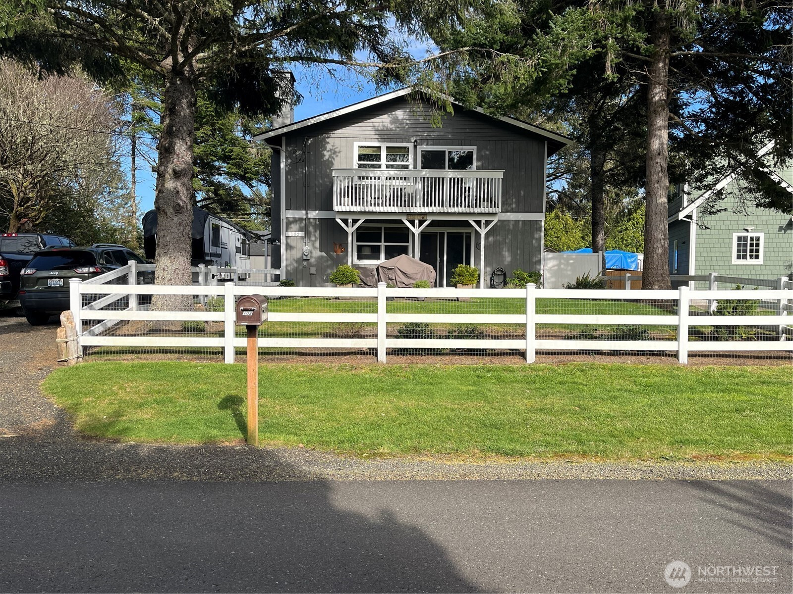 102 N Narwhal Loop NW, Ocean Shores, WA 98569