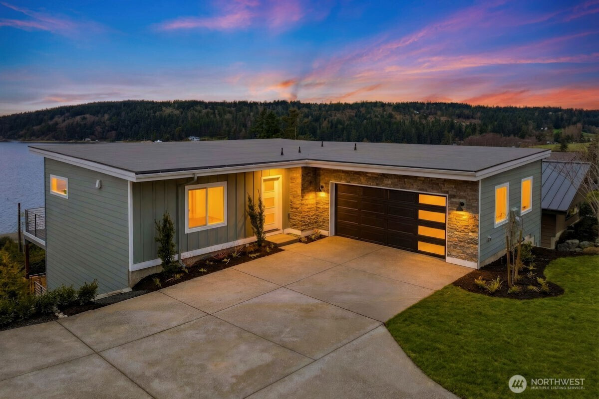 2216 Cleven Park Road, Camano Island, WA 98282