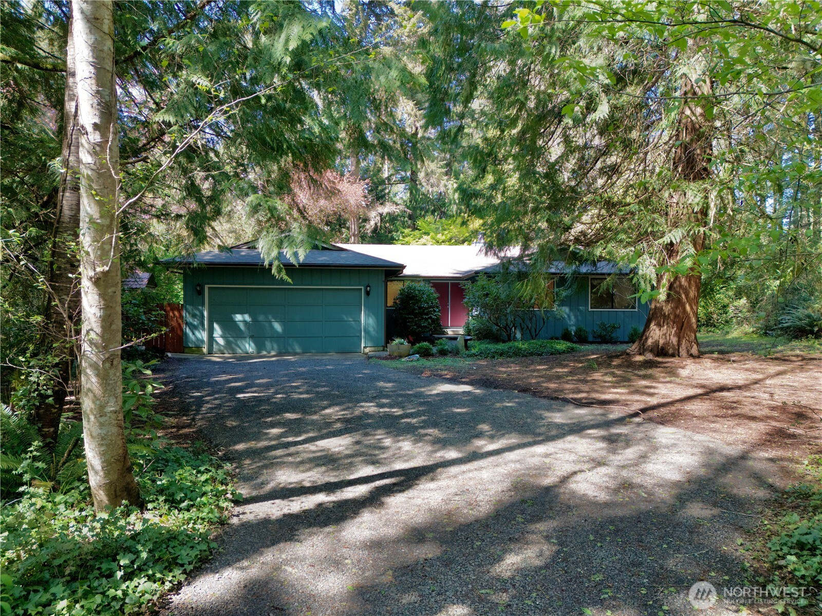 5496 NE Laura Loop, Poulsbo, WA 98370