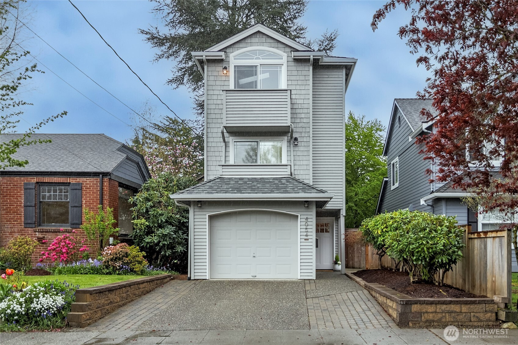 4054 54th Avenue SW, Seattle, WA 98116