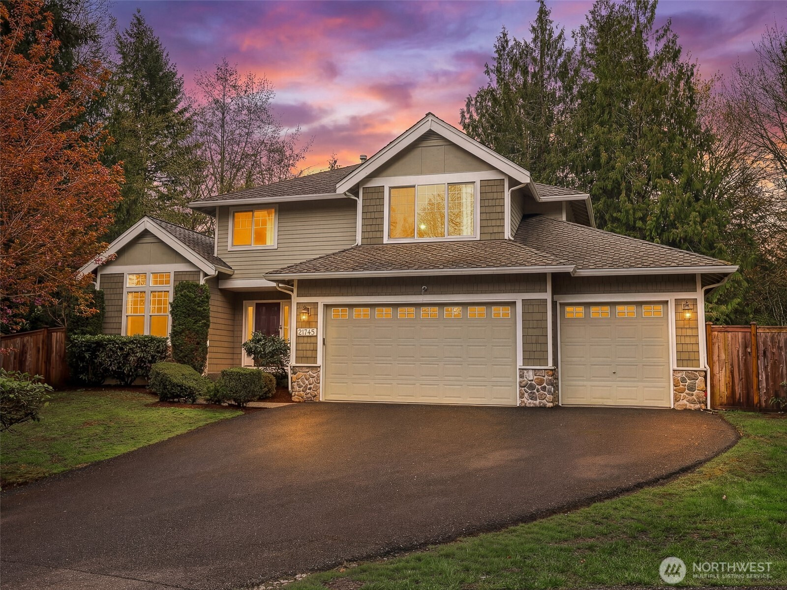 21745 NE 181st Place, Woodinville, WA 98077