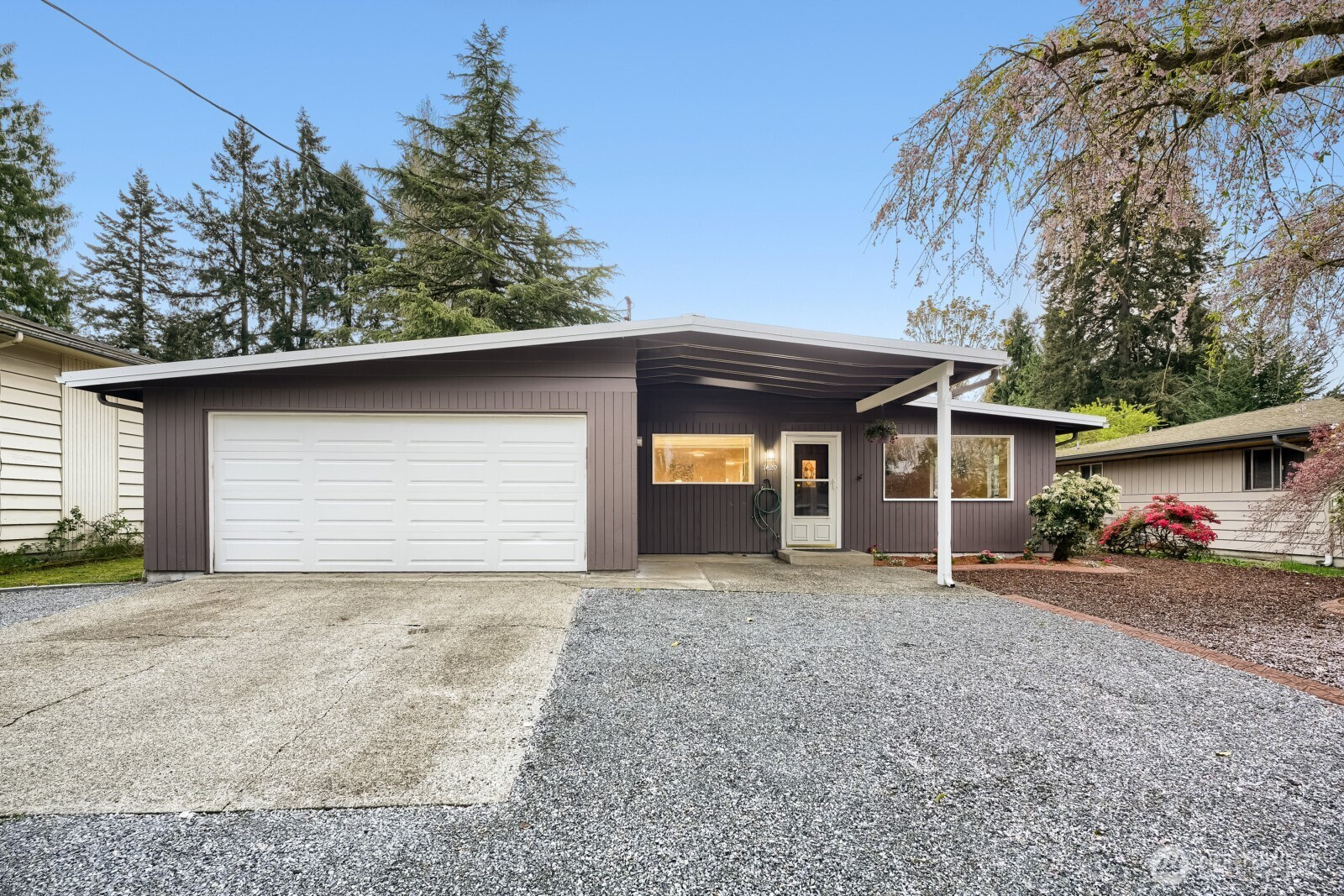1420 E Walnut Street, Kent, WA 98030