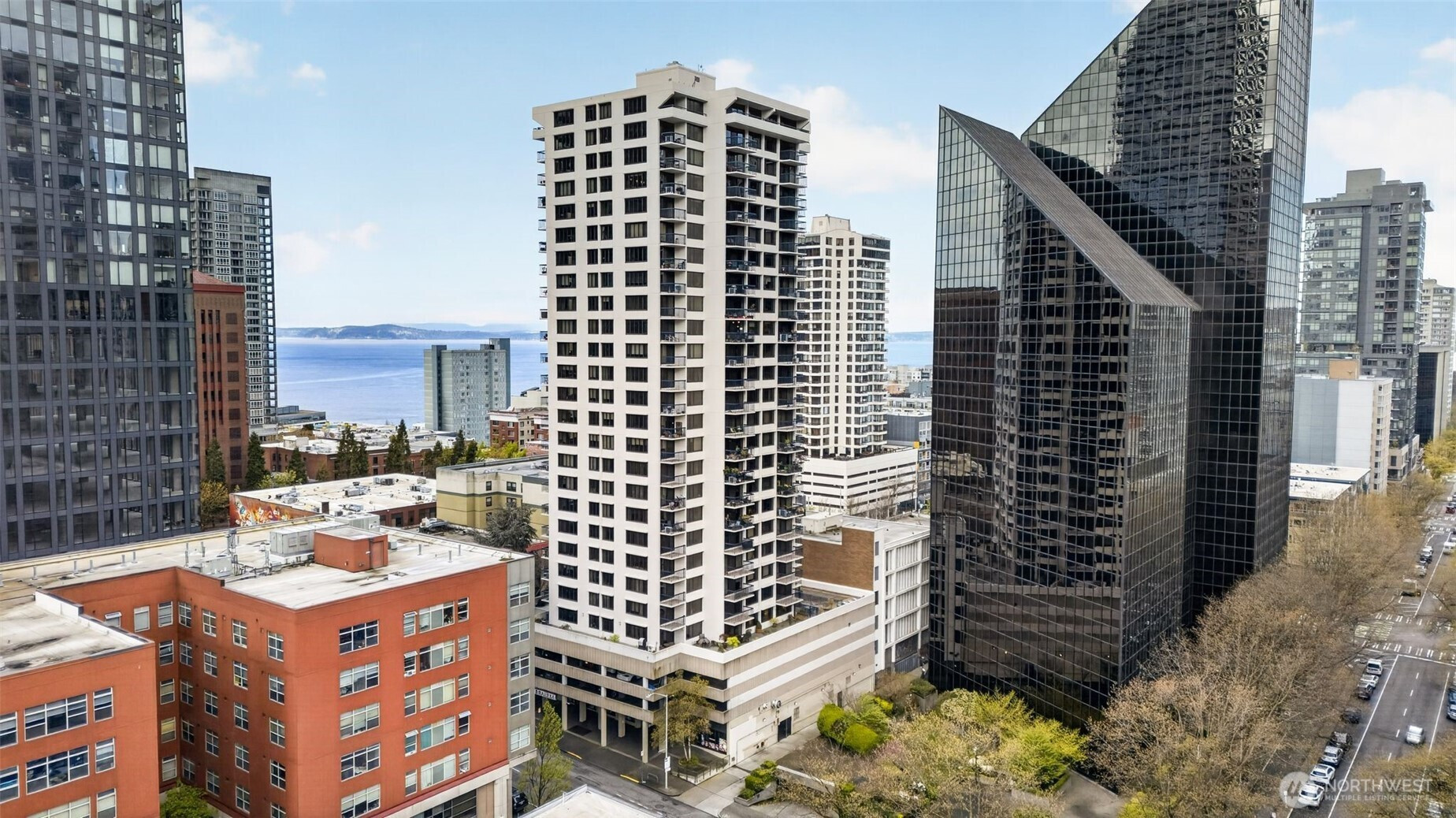 2100 3rd Avenue, Seattle, WA 98121