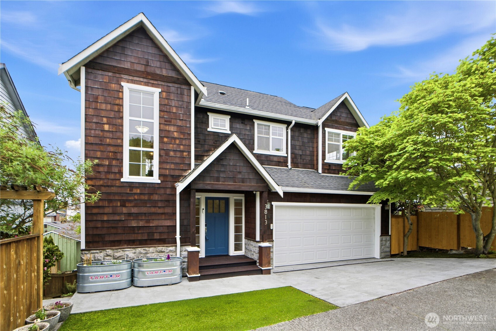 3813 23rd Avenue W, Seattle, WA 98199