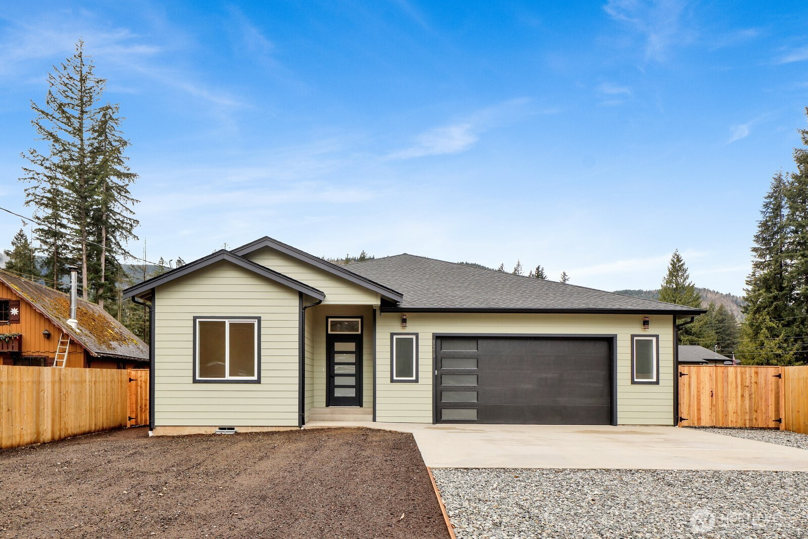 8679 Bell Court, Maple Falls, WA 98266