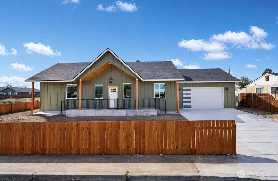 129 SE 3rd Avenue, Soap Lake, WA 98851