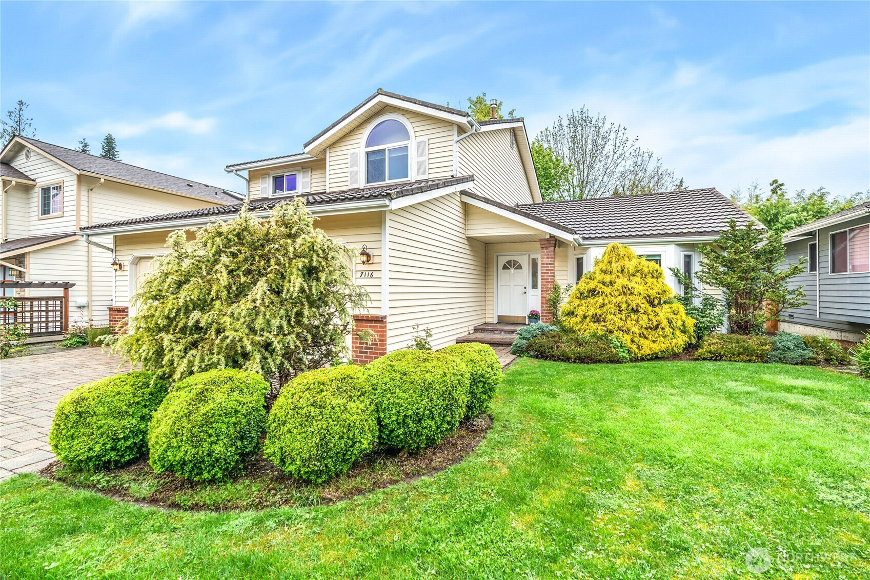 7116 NE 168TH St, Kenmore, WA 98028