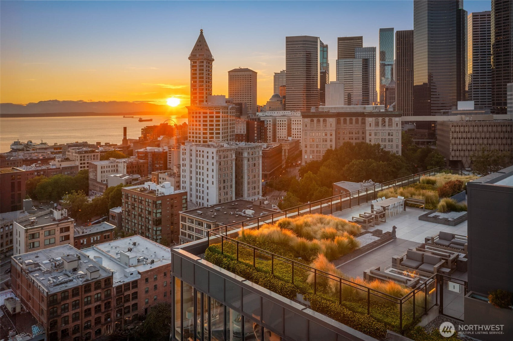 450 S Main St, Seattle, WA 98104