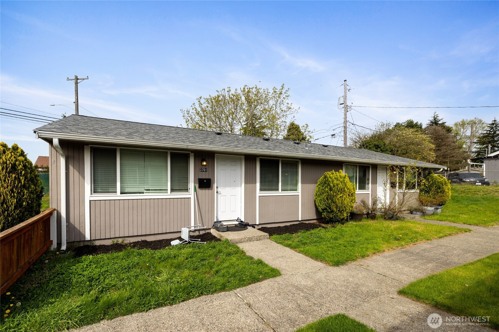 3703 S Manitou, Tacoma, WA 98409