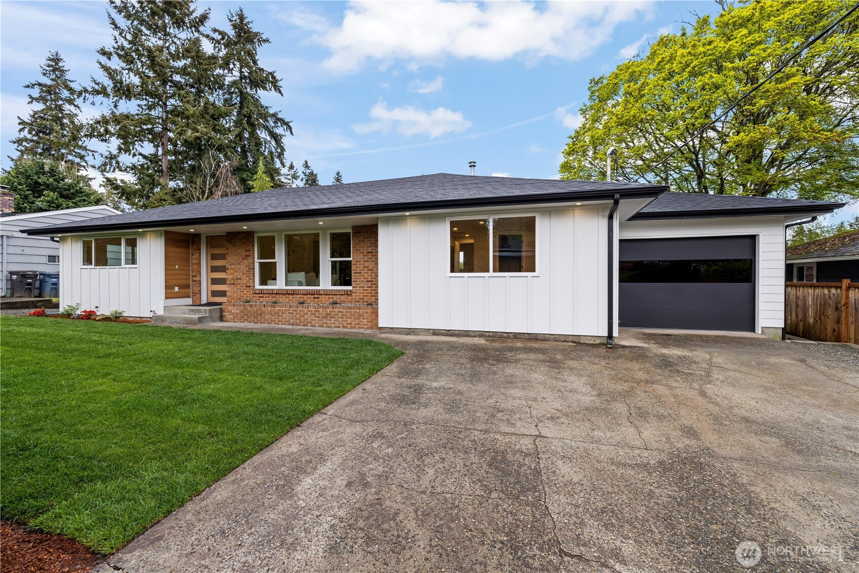 3318 Grandview Drive W, University Place, WA 98466