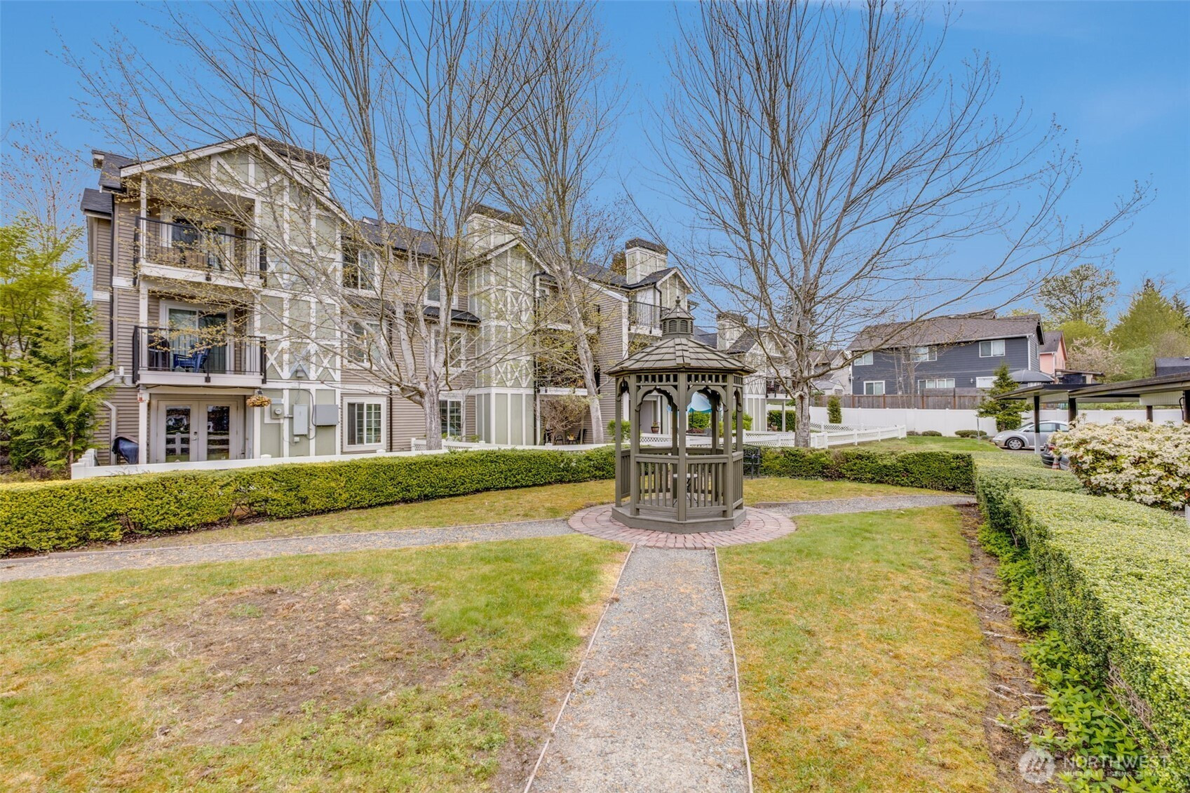 10619 SE 261st Place, Kent, WA 98030