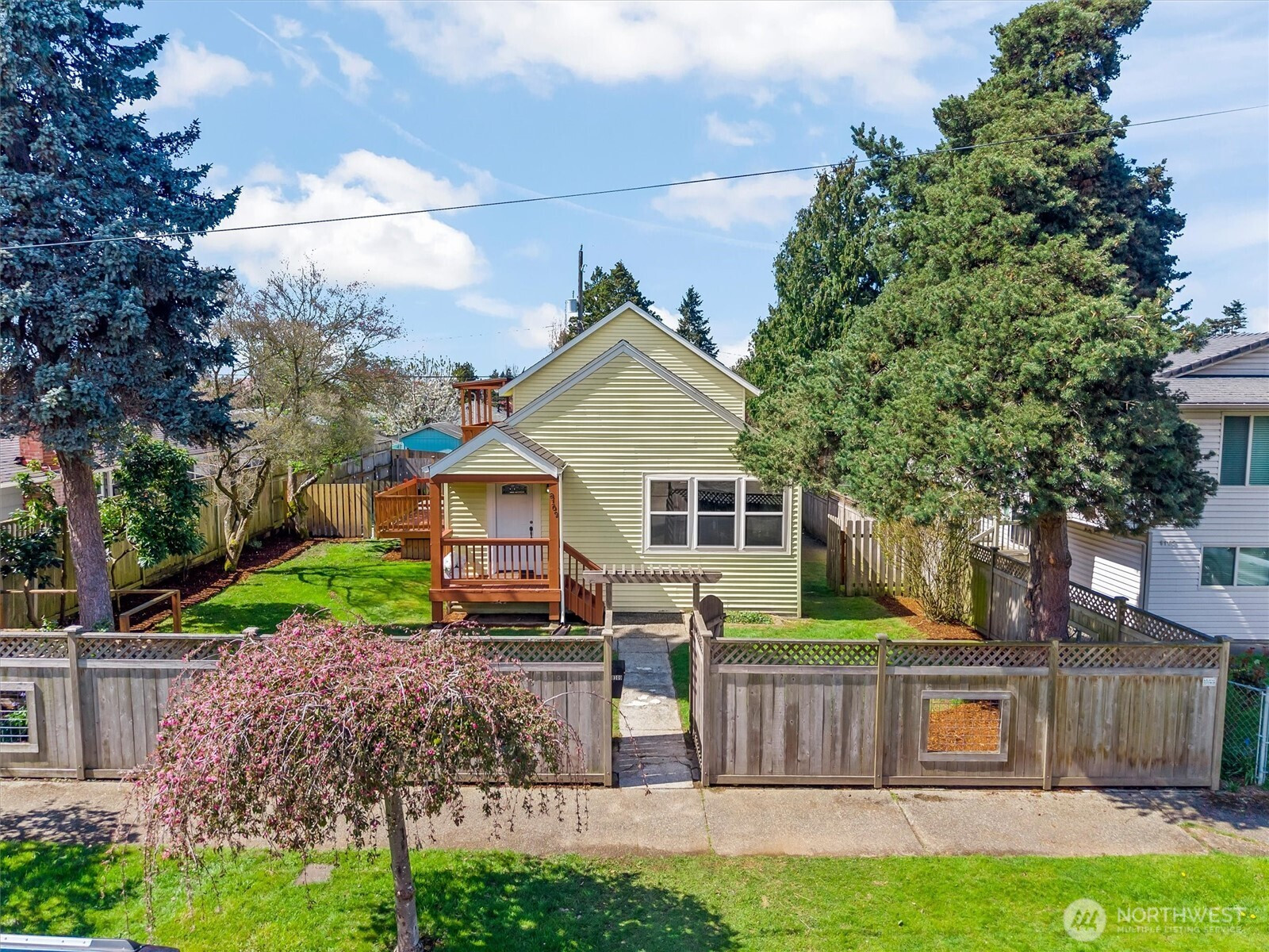 8109 15th Avenue SW, Seattle, WA 98106
