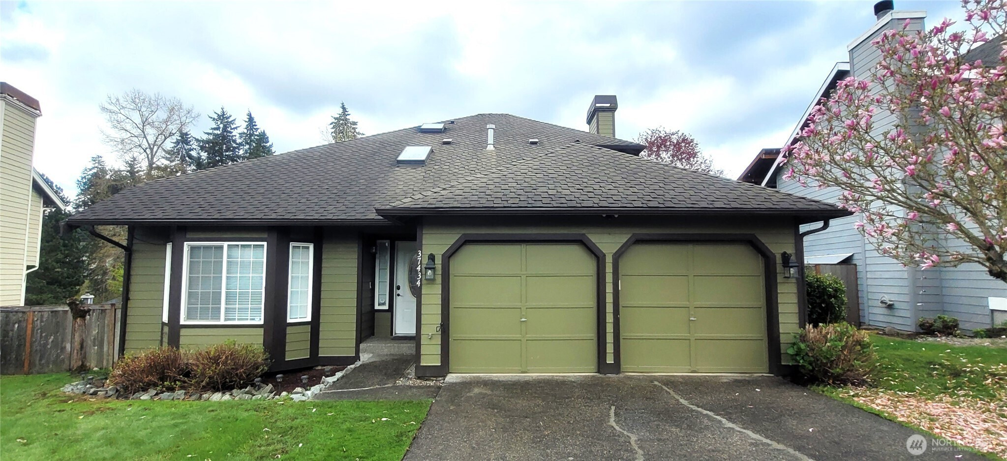 37434 18th Ave S, Federal Way, WA 98003