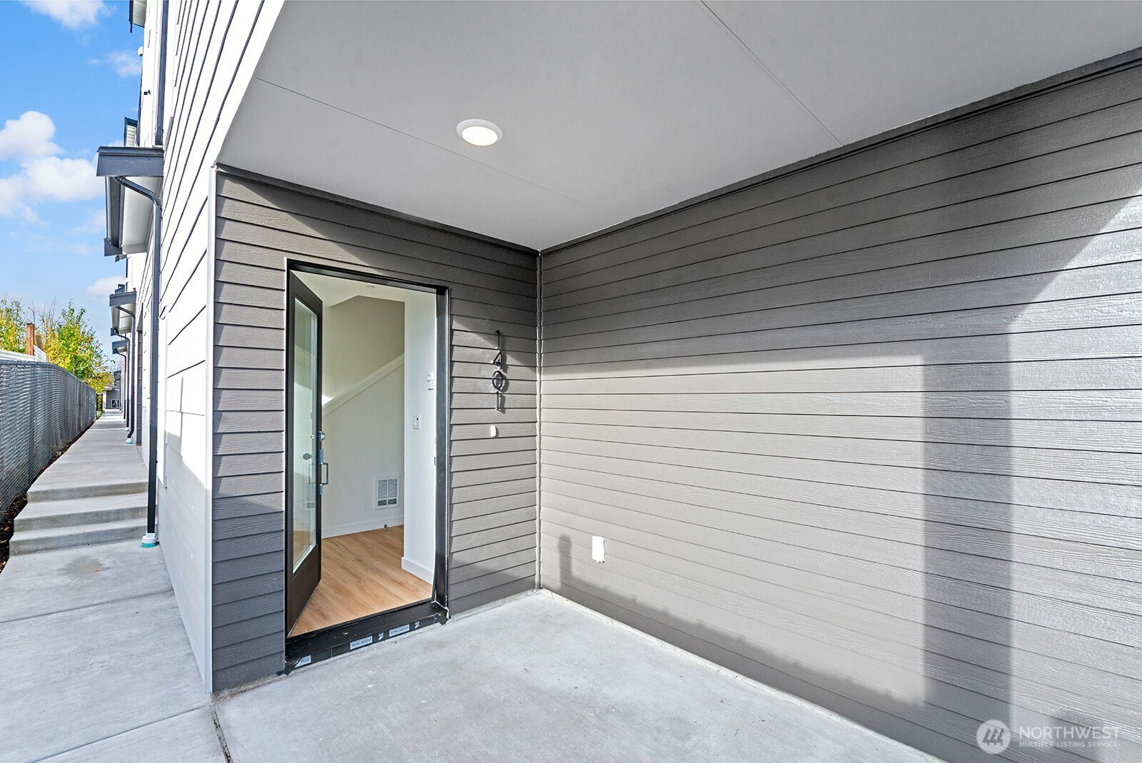 1401 SW 111th Lane, Seattle, WA 98146